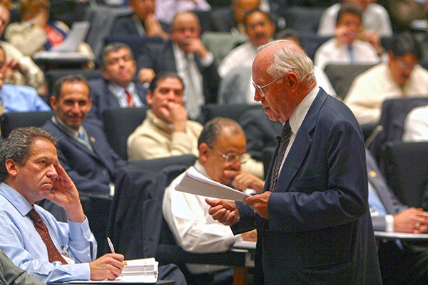 nuevo empresario catedra carlos llano