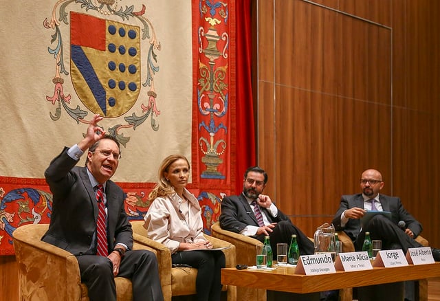 conferencias-catedra_carlos_llano.jpg